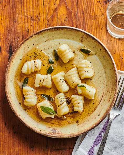 how to make gnocchi.